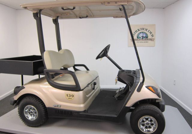 2015 Yamaha efi gas utility golf cart